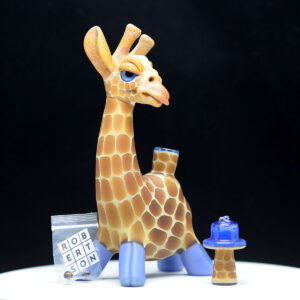 matt robertson - giraffe with matching cap plus balls