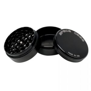 Space Case Medium Black 3 Piece Grinder - Image 2
